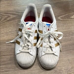 Adidas White and Gold Sneakers 5.5 kids unisex